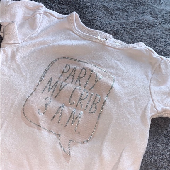 girls grey and pinks onesies - Picture 3 of 6